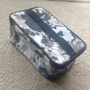 Thirty-One travel cosmetic bag
